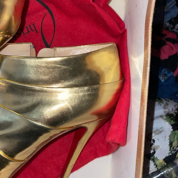 Hold size 37 louboutin - Picture 6 of 10